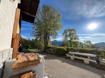 Trentino – Seltene Gelegenheit! Gepflegte Berghütte auf 1.100m, renoviert, Photovoltaik!, 38079 Trento (Italien), Einfamilienhaus