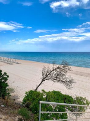 Süd-Sardinien / Wohnen nur 150 Meter vom Traumstrand – Sehr gepflegtes Haus in privater Anlage!, 09010 Pula (Italien), Doppelhaushälfte